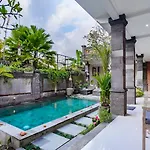 Ayu Sari Guesthouse By Mahaputra